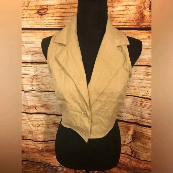 VENUS Tan Crop Sleeveless Top size 6 - Picture 2 of 15
